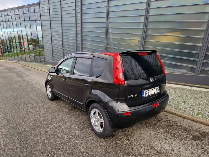 Nissan Note 2006 photo 4
