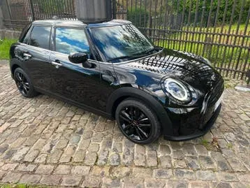 Mini One 2021 photo 2
