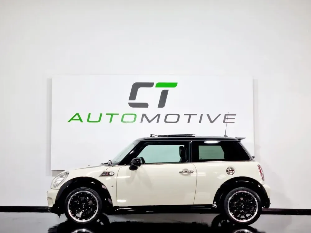 Mini Mini Cooper S 2010 photo 3