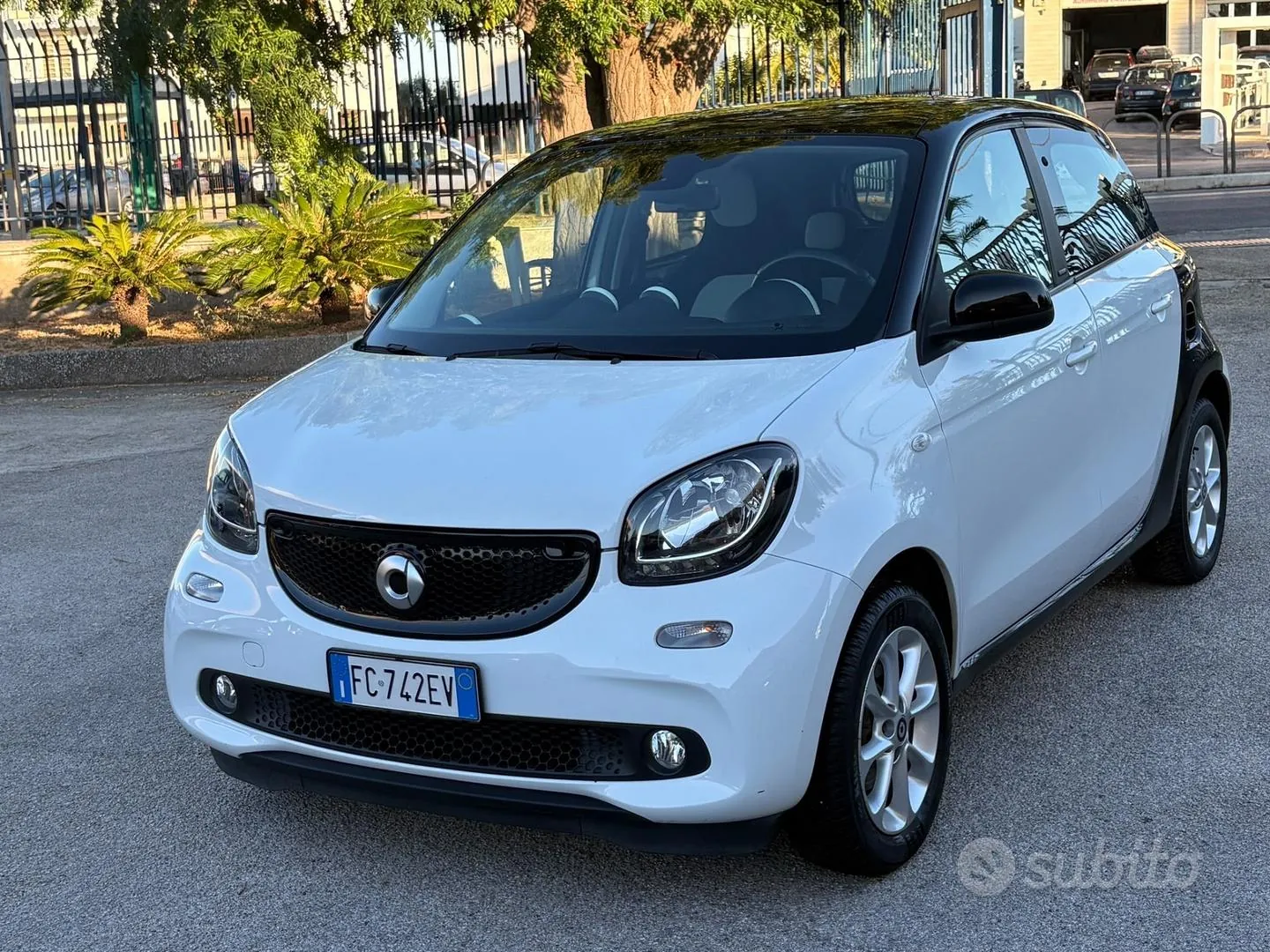 Smart Forfour 2015 photo 2
