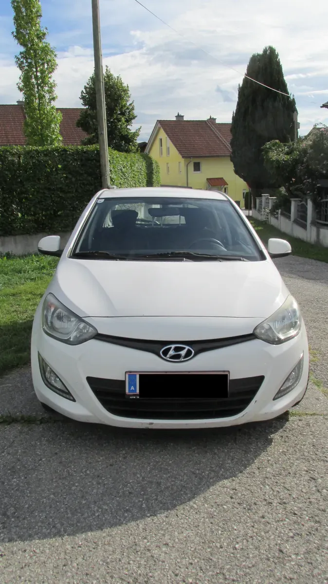 Hyundai I20 2013 photo 3