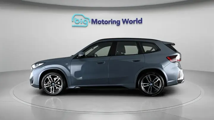 BMW Ix1 2023 photo 5