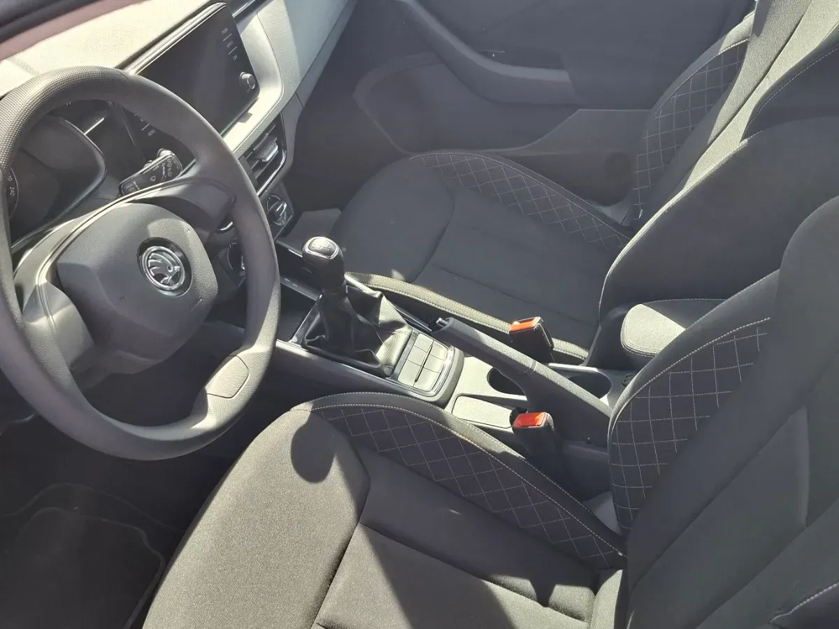 Skoda Scala 2024 photo 2