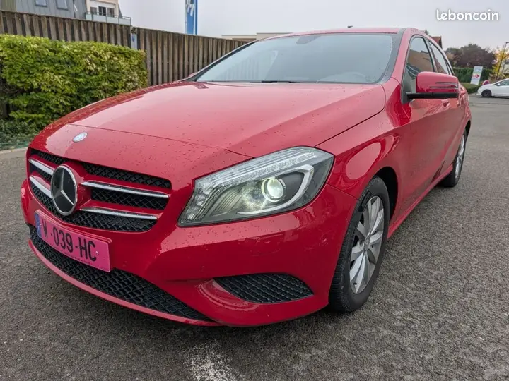 Mercedes-Benz A-Class 2014 photo 4