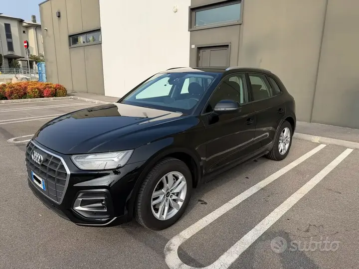Audi Q5 2022 photo 2