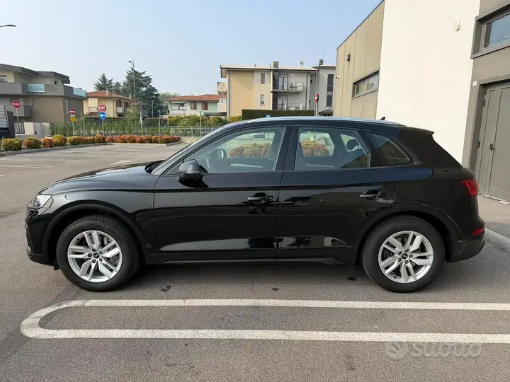 Audi Q5 2022 photo 3