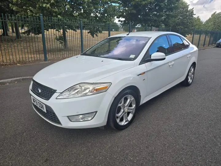 Ford Mondeo 2011 photo 2