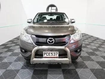 Mazda Bt-50 2017 photo 3