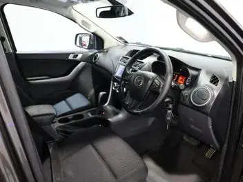 Mazda Bt-50 2017 photo 4