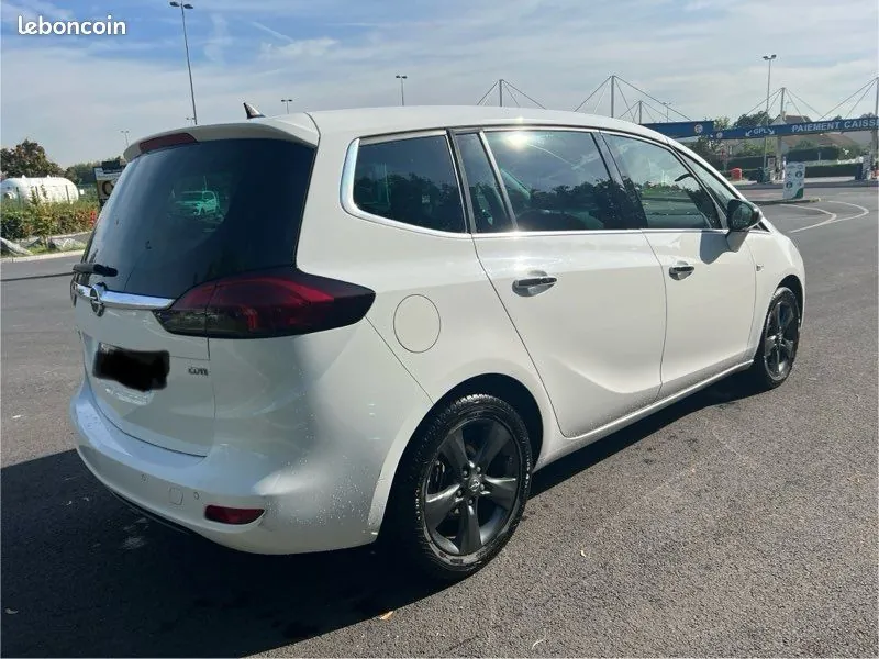 Opel Zafira Tourer