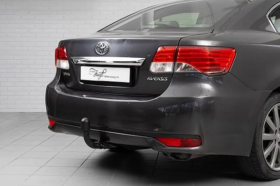 Toyota Avensis 2013 photo 5
