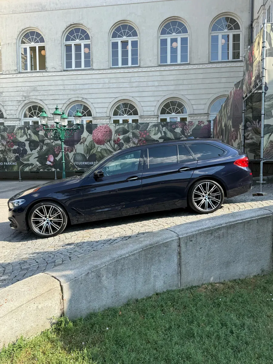 BMW 5 Series 2017 photo 3