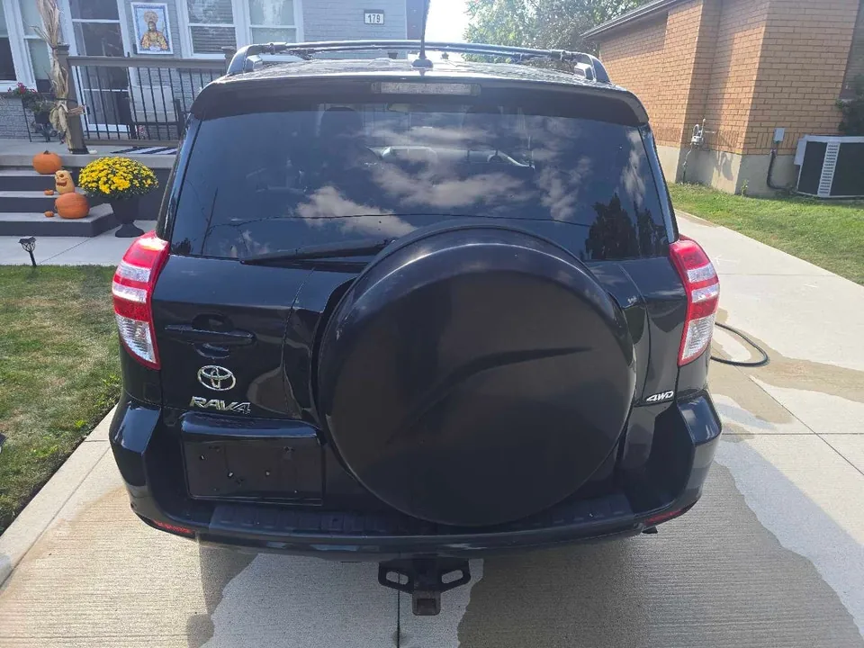 Toyota Rav4 2011 photo 5