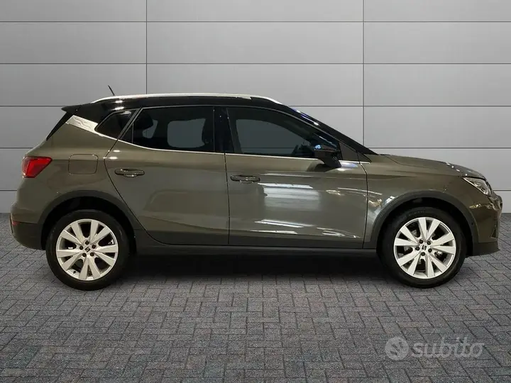 Seat Arona 2023 photo 3