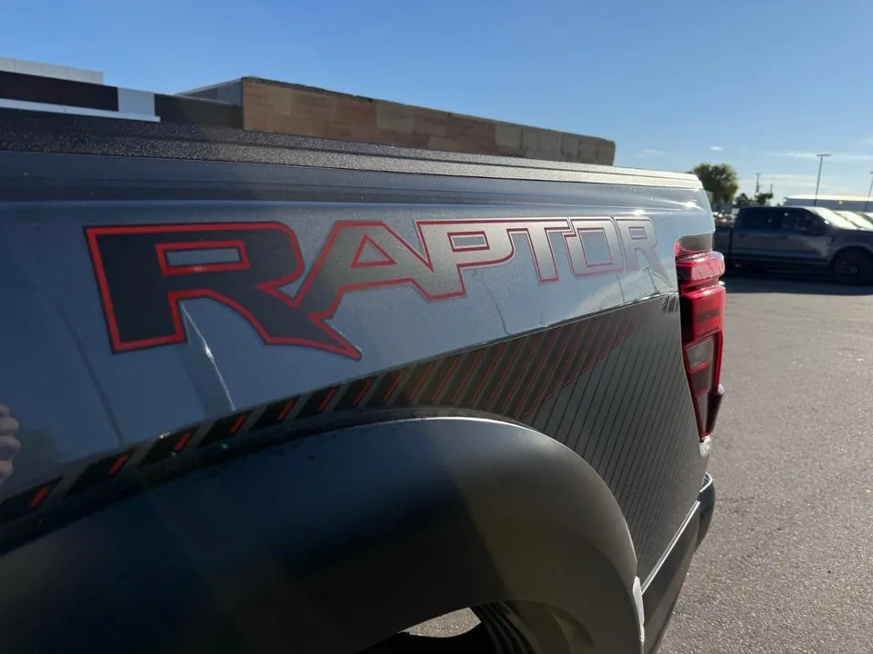 Ford F-150 2025 photo 3
