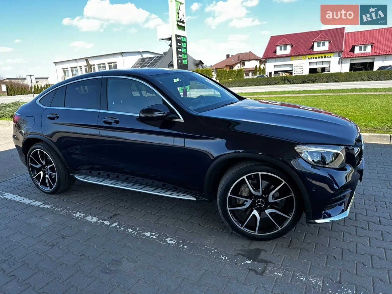 Mercedes-Benz Glc-Class 2017 photo 4