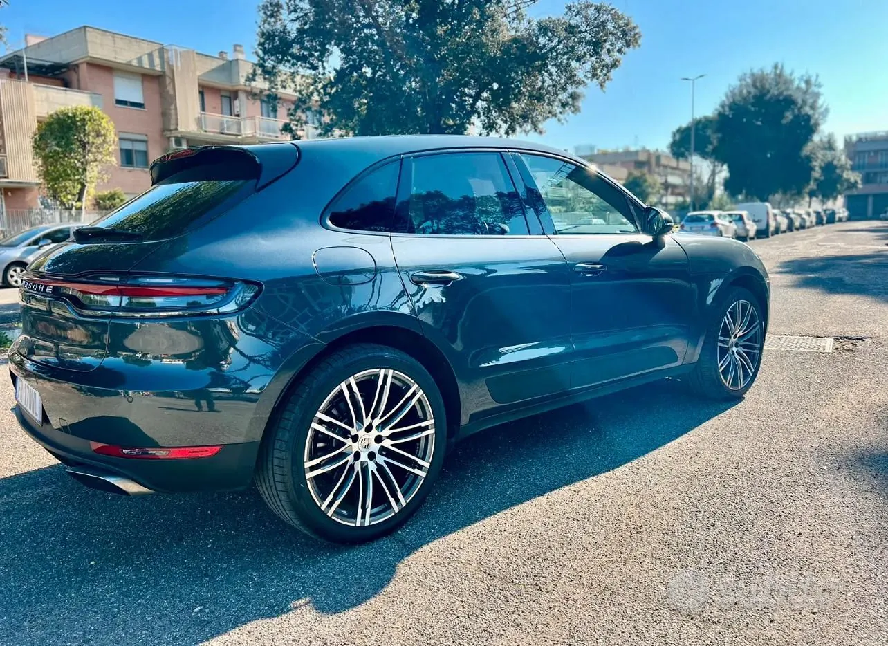 Porsche Macan 2018 photo 2