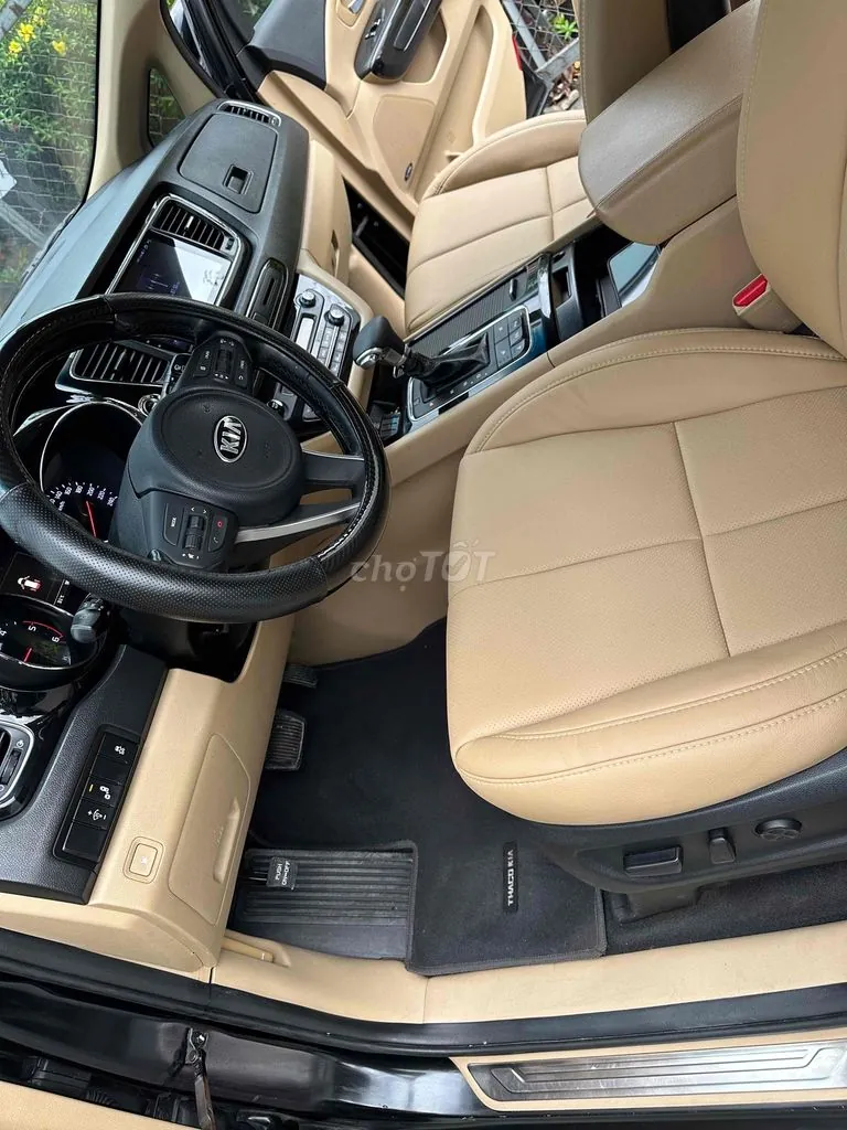 Kia Sedona 2018 photo 2