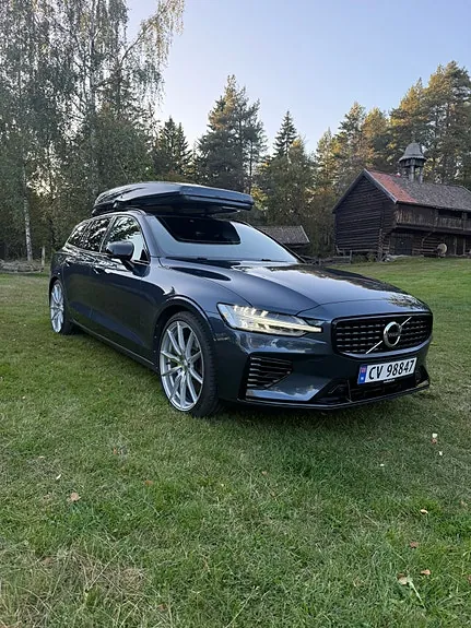 Volvo V60 2021 photo 2