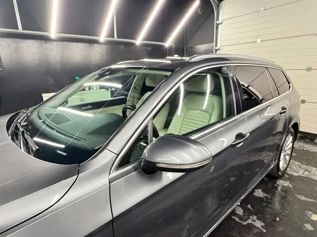 Volkswagen Passat Variant 2017 photo 2