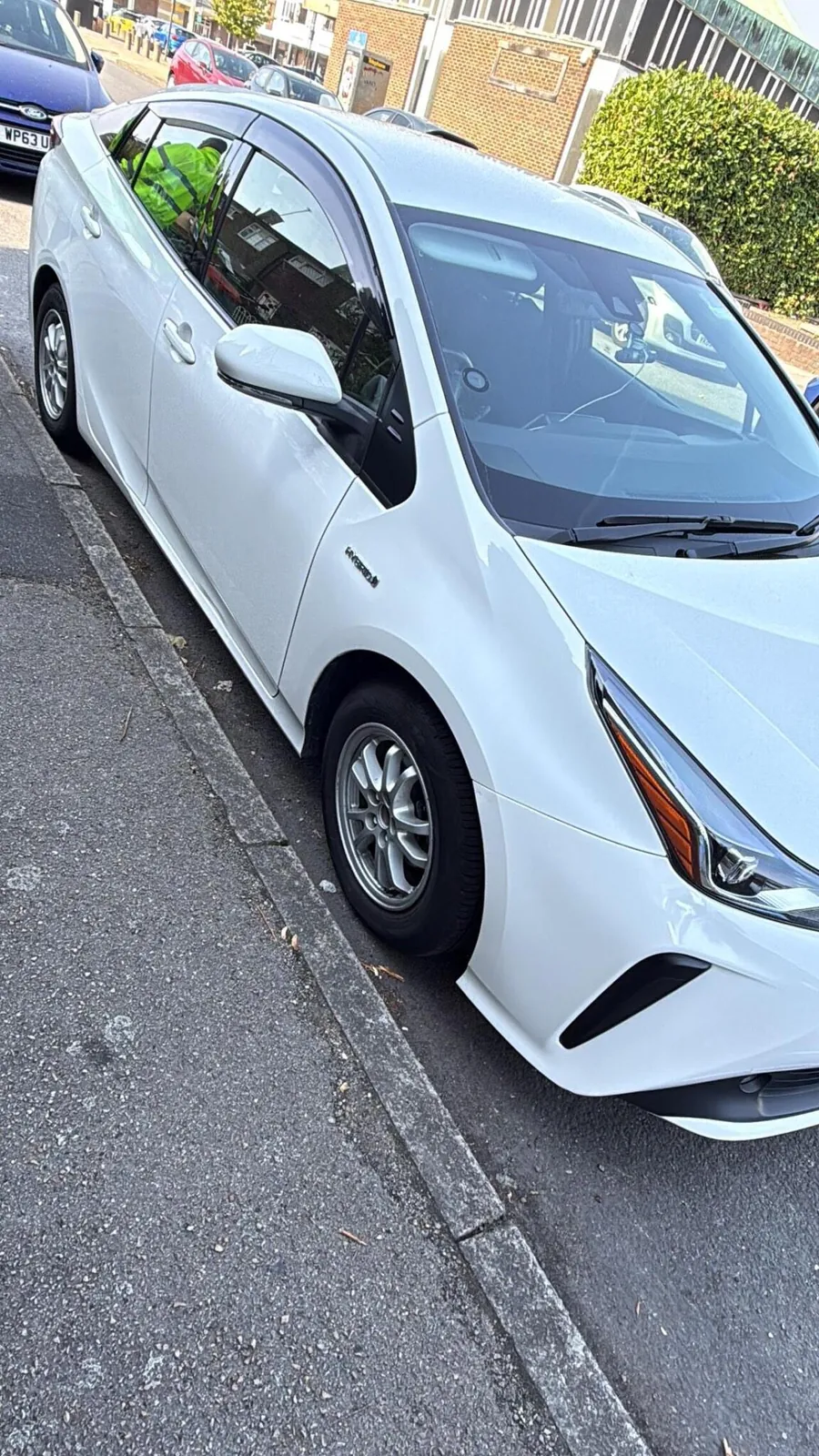 Toyota Prius 2025 photo 5