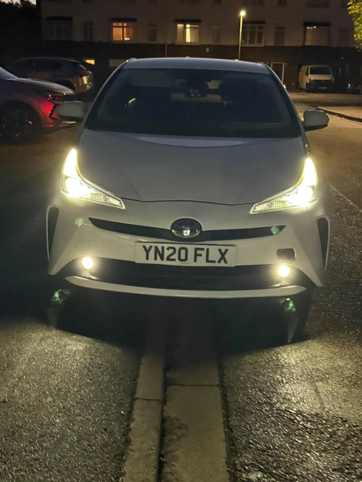 Toyota Prius 2025 photo 2