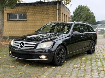 Mercedes-Benz C220