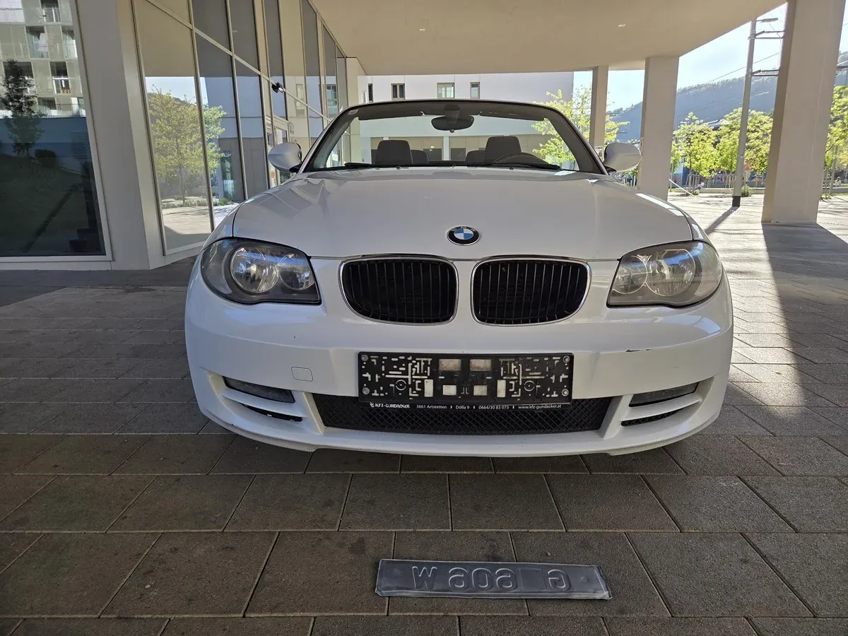 BMW 1 Series 2010 photo 3