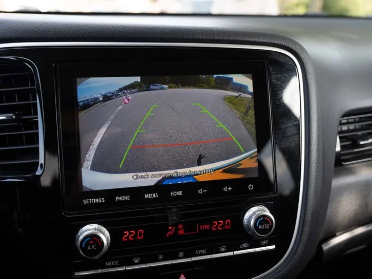 Mitsubishi Outlander 2021 photo 3