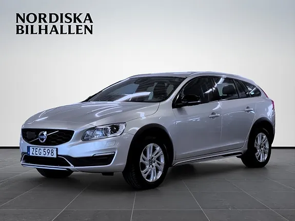 Volvo V60 Cross Country 2018 photo 4