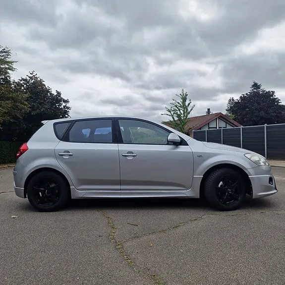 Kia Ceed 2007 photo 4
