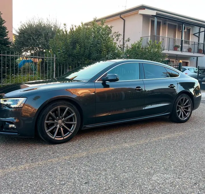 Audi A5 2015 photo 2