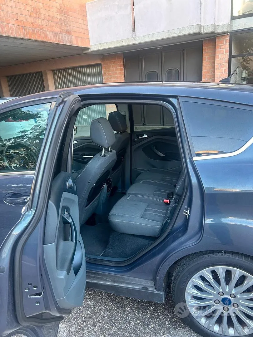 Ford C-Max 2011 photo 4