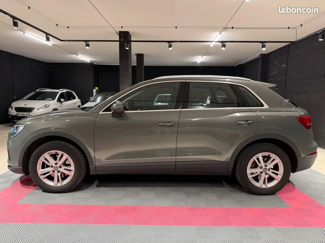 Audi Q3 2019 photo 2