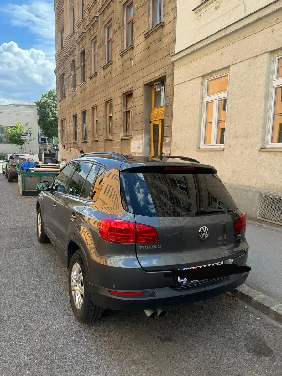 Volkswagen Tiguan 2012 photo 3