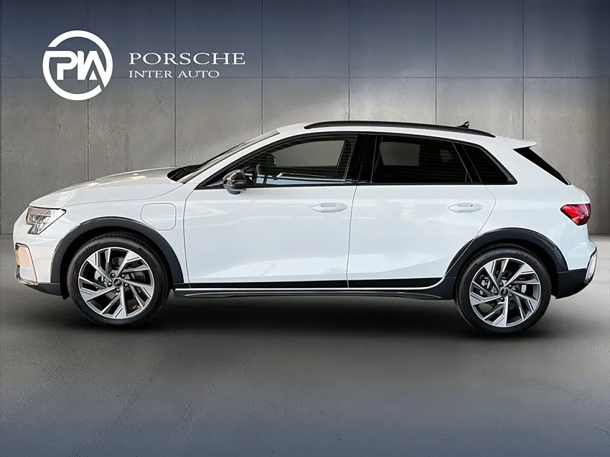 Audi A3 2025 photo 3