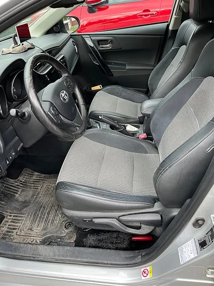 Toyota Auris 2015 photo 5