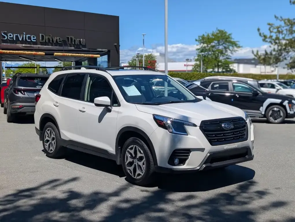 Subaru Forester 2023 photo 3