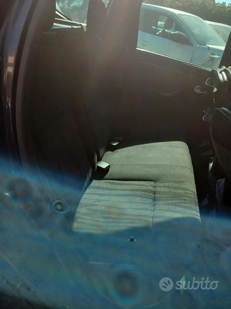 Dacia Duster 2010 photo 3