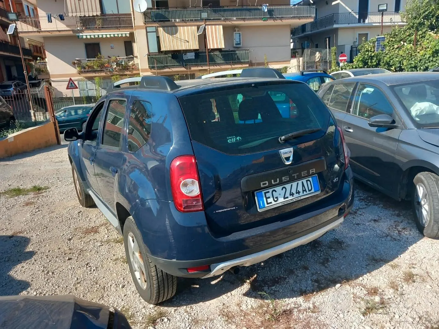 Dacia Duster 2010 photo 4