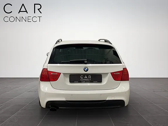 BMW 316I 2010 photo 4