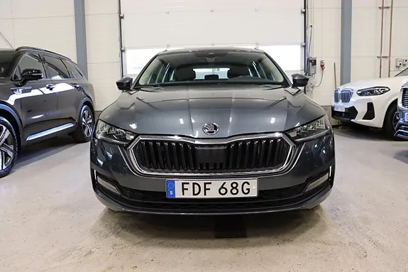 Skoda Octavia 2021 photo 3