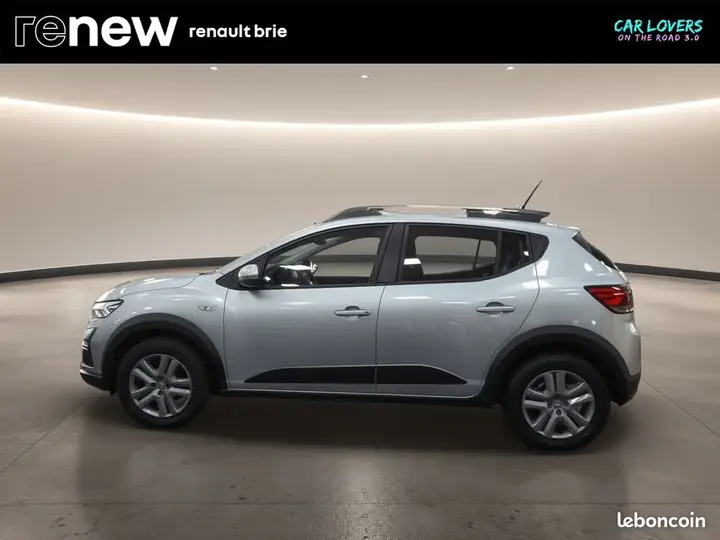 Dacia Sandero 2022 photo 2