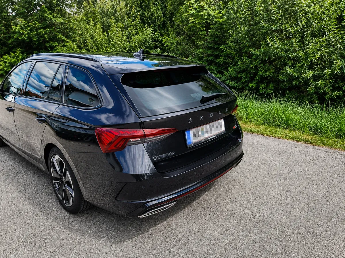 Skoda Octavia 2021 photo 3