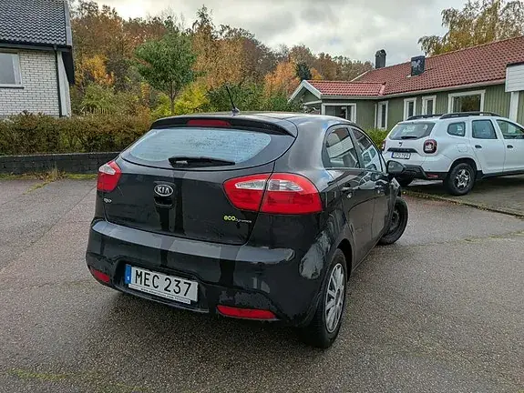 Kia Rio 2012 photo 3