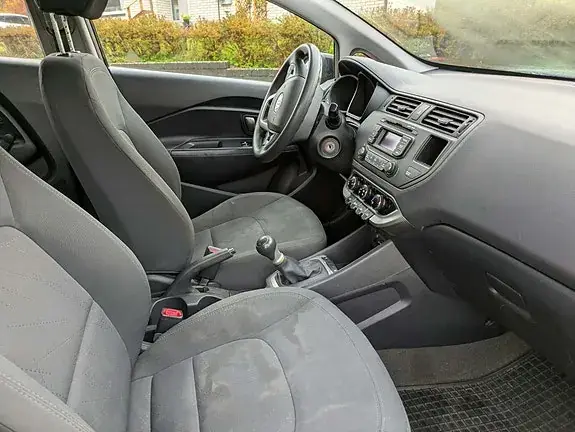 Kia Rio 2012 photo 5