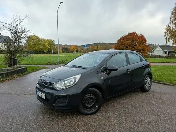 Kia Rio 2012 photo 2