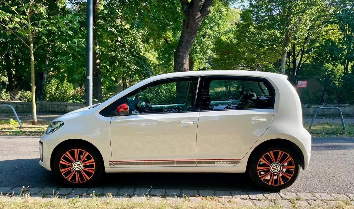 Volkswagen Up