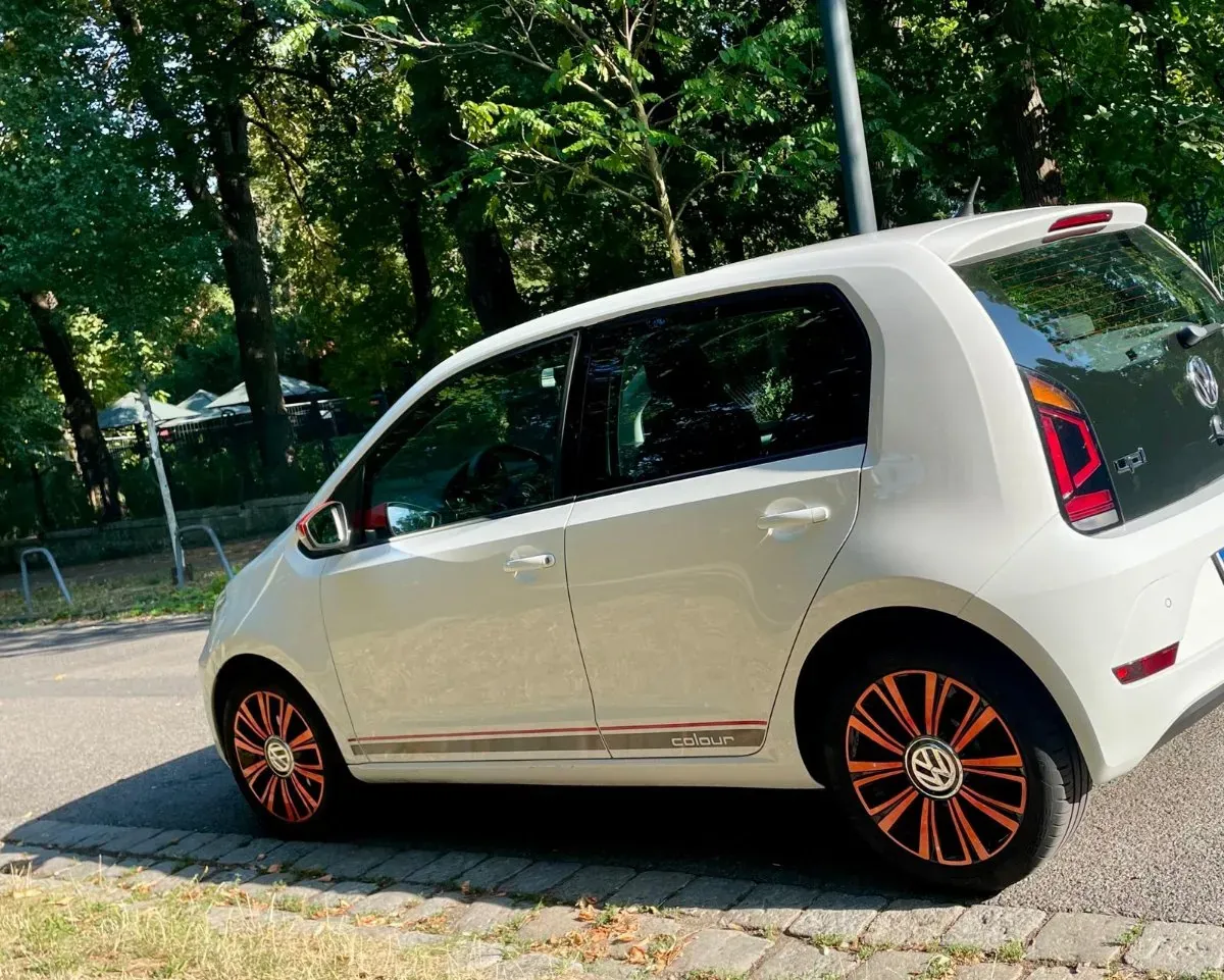 Volkswagen Up 2018 photo 3