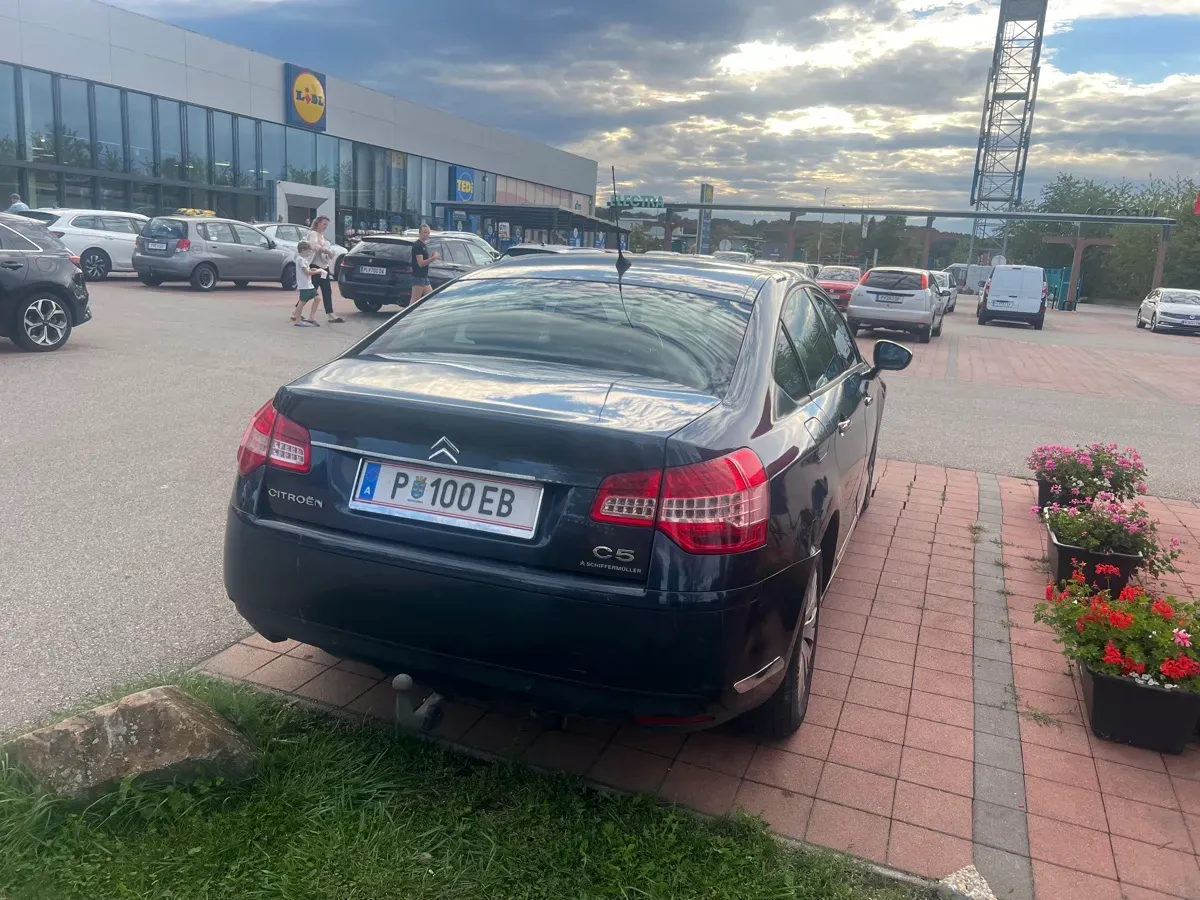 Citroen C5 2009 photo 2